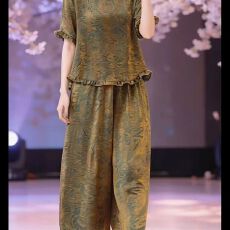 批发时尚妈妈宽松显瘦上衣大码优雅套装女夏季<b class='q'>新款</b>洋气阔腿裤两件套