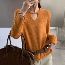 批发实拍~2026高级好看镂空V领长袖针织套打底衫宽松显瘦百搭内搭毛衣