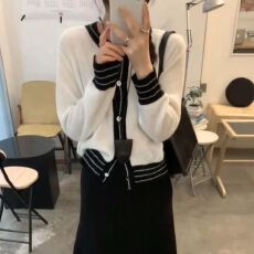 批发实拍~撞色针织开衫女2025新款慵懒设计感圆领长袖可外穿外套毛衣