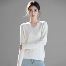 批发实拍~温柔风镂空设计小V领长袖针织衫女2026春季慵懒减龄打底毛衣