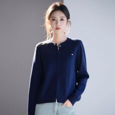 批发实拍~毛衣<b class='q'>外套</b>圆领长袖针织开衫2026新款休闲外穿棒球服外搭毛衣