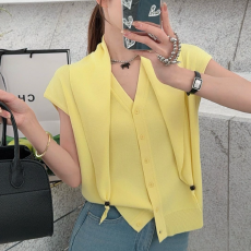 实拍~带飘带V领无袖坎肩针织开衫2026春夏新款设计气质女装上衣潮