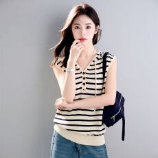 批发实拍~抽绳连帽条纹无袖背心针织衫女2026夏新款百搭修身薄款上衣