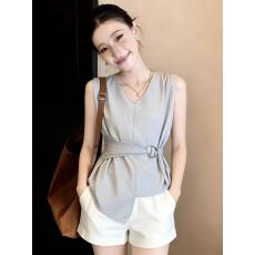 批发不规则V领背心衬衫女夏季2026大码胖mm显瘦系带收腰无袖打底上衣