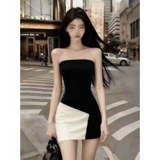 批发韩系时尚高级感纯欲辣妹风撞色无袖一字肩露肩修身收腰包臀<b class='q'>连衣裙</b>