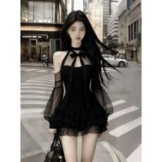 批发轻奢时尚气质高级千金风黑色圆领挂脖露肩网纱褶皱长袖收腰<b class='q'>连衣裙</b>