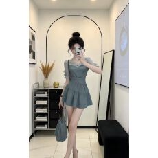 批发撞色小众设计V领短袖收腰不规则<b class='q'>连衣裙</b>时尚夏季法式显瘦高腰裙子