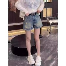 批发2025夏季新品女装牛仔短裤修身显瘦中腰学生外穿牛仔裤子<b class='q'>热裤</b>潮