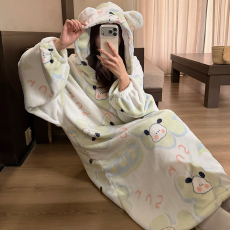批发直播爆款秋冬长袖法兰绒宽松大睡裙连帽卡通印花长袍睡衣女