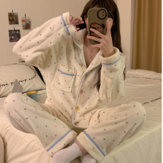 实拍 珊瑚绒  日系ins甜美彩色波点珊瑚绒睡衣女秋冬加绒加厚