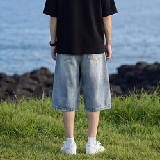 批发美式高街小破洞七分牛仔裤<b class='q'>男</b>女2026年夏季新款潮牌宽松<b class='q'>短裤</b>阔腿裤