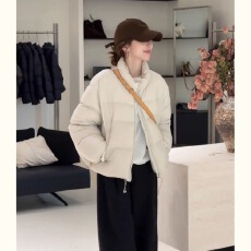 批发棉服女装冬季2025年新款宽松加厚高级感小个子通勤风面包服外套