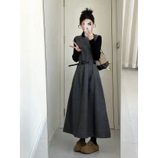 批发轻奢时尚<b class='q'>黑色</b>修身百搭长袖打底上衣女秋季叠穿背心连衣裙子两件套