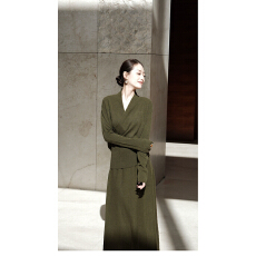 批发法式气质清冷感针织V领连衣裙子女秋冬新款大衣内搭套装长裙