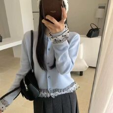 批发韩系甜美蕾丝拼色毛衣女针织衫开衫秋冬宽松慵懒风气质短款上衣