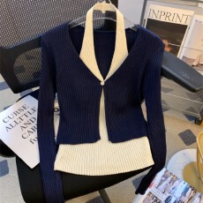 批发新年红甜辣假两件挂脖针织衫女早<b class='q'>秋</b>新款设计感小众修身显瘦上衣