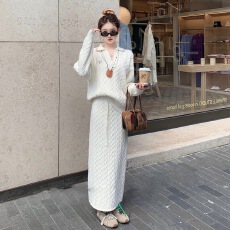 批发秋<b class='q'>冬</b>韩系慵懒风polo领刺绣粗针绞花宽松针织衫毛衣半身长裙两件套