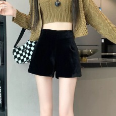 批发黑色金丝绒打底短裤女2026<b class='q'>春秋</b>季小个子外穿高腰a字阔腿靴裤子