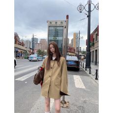 批发卡其色撞色拼接风衣外套女春<b class='q'>秋</b>2025新款英伦风时尚休闲chic大衣潮