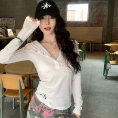 批发雪花棉 美式风辣妹连帽小众印花长袖T恤女秋季新款百搭罩衫上衣