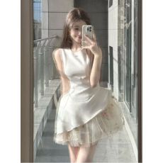 批发法式甜美时尚气质不规则蕾丝拼接背心<b class='q'>连衣裙</b>女夏季收腰蓬蓬短裙子