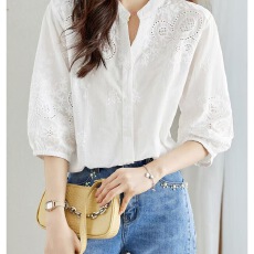批发白色七分衬<b class='q'>衫</b>2026<b class='q'>镂空</b>夏季新款上衣刺绣显瘦时尚设计衬<b class='q'>衣</b>宽松