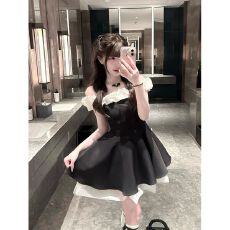 批发法式<b class='q'>赫本</b><b class='q'>风</b>一字肩连衣裙女小个子撞色拼接收腰芭蕾<b class='q'>风</b>蓬蓬短裙子夏