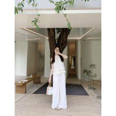 批发法式挂脖<b class='q'>无袖</b><b class='q'>连衣裙</b>子女2026新款夏季气质高级感两件套女生裤套装