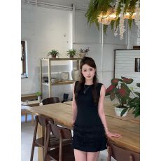 批发***超好看<b class='q'>连衣裙</b>2026春新品<b class='q'>无袖</b>短裙法式小众下摆木耳边收腰女装