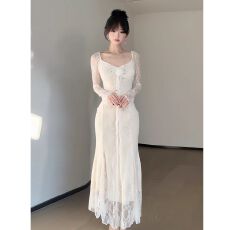 批发名媛温柔风蕾丝方领<b class='q'>长袖</b><b class='q'>连衣裙</b>2026春季高级感气质掐腰包臀礼服裙