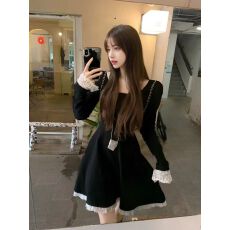 批发蕾丝拼接撞色连帽长袖连衣裙女2026秋季新款法式小众收腰显瘦短裙