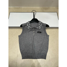 批发2026年夏季<b class='q'>新款</b>针织香牌珍珠扣翻领无袖背心修身显瘦百搭女潮品