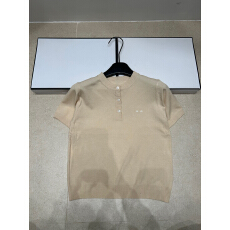 批发2026年夏季<b class='q'>新款</b>针织M牌半扣子字母短袖套头宽松百搭女上衣潮品