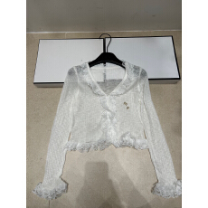 2026年夏季新款针织潮牌M字母胸针蕾丝花边长袖防晒开衫薄款上衣