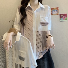 批发实拍设计感拼接短袖衬衫大码女装夏季胖妹妹宽松显瘦遮肚子上衣