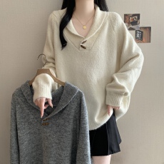 批发慵懒风正肩针织毛衣女秋季<b class='q'>大码</b>胖mm宽松显瘦翻领牛角扣插肩袖上衣