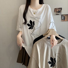 批发法式设计感立体绣花圆领短袖T恤女大码女装胖mm夏季显瘦百搭上衣