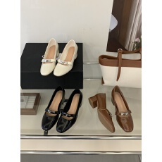 法式复古一字带白色玛丽珍鞋中粗跟单鞋圆头黑色高跟鞋