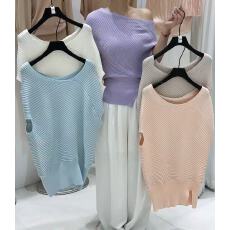 批发韩系早<b class='q'>春</b>新款纯色系蝙蝠袖慵懒风百搭时尚休闲斜纹针织女上衣