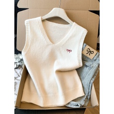 批发实拍~韩系V领针织<b class='q'>马夹</b>女春季2026新款学院风外搭无袖显瘦<b class='q'>马甲</b>上衣