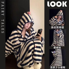 韩版条纹kt猫睡衣女秋冬季珊瑚绒连帽中长款睡袍学生宿舍家居服