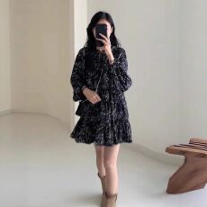 批发碎花长袖<b class='q'>连衣裙</b>女春秋新款法式小黑裙个子桔梗裙收腰雪纺长裙