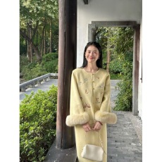 批发秋冬新中式国风刺绣设计感毛呢外套高腰显瘦包臀半身裙两件套装女