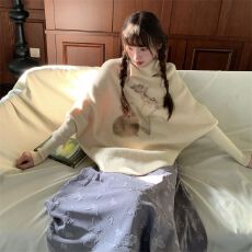 批发韩系温柔风兔子提花不规则斗篷套头毛衣女秋冬新款慵懒宽松针织衫