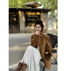 批发麂皮西装<b class='q'>外套</b>女2025春秋季新款美拉德棕色高级感小个子咖色上衣