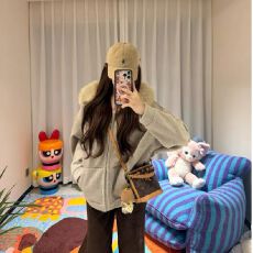 批发2025厚款秋冬女宽松显瘦<b class='q'>百搭</b>慵懒风卫衣软糯风大毛领连帽毛呢外套