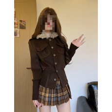 毛呢复古咖色立领毛呢短款外套女冬季新款正肩呢子上衣