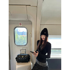 批发假两件长袖T恤<b class='q'>打底衫</b>女秋冬新款韩系内搭上衣