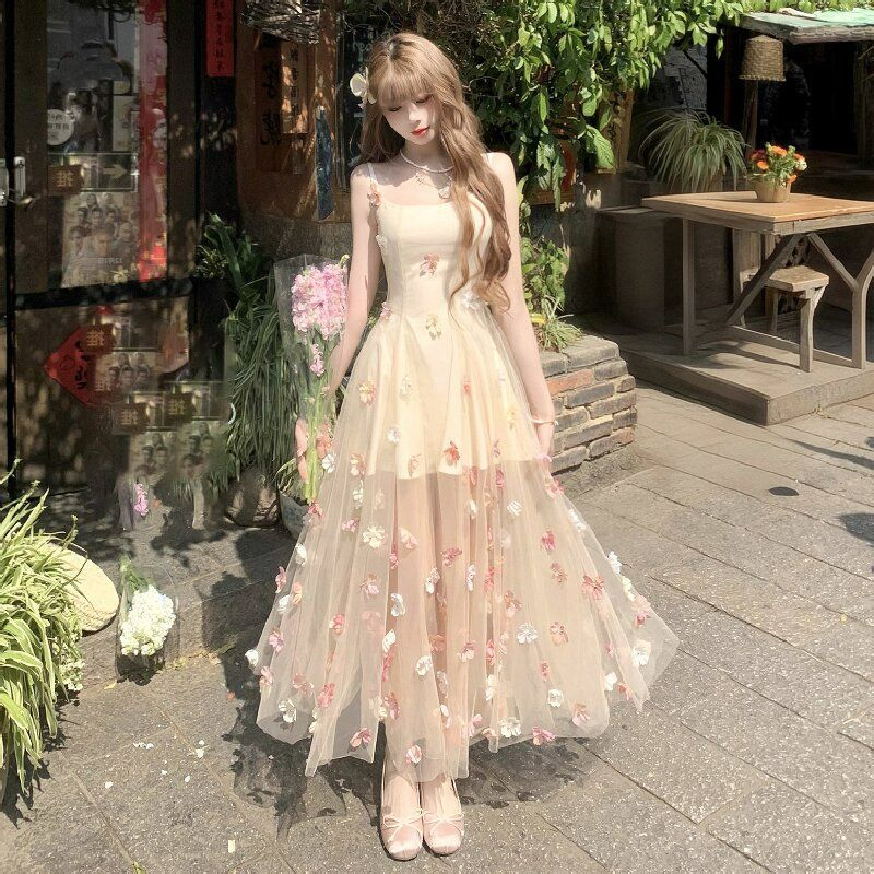 RY70050# 法式温柔浪漫花朵时尚气质小众设计高级感甜美显瘦吊带连衣裙子女