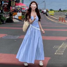 批发<b class='q'>蓝色</b>格纹抹胸吊带<b class='q'>连衣裙</b>女夏季法式高级感收腰显瘦裙子